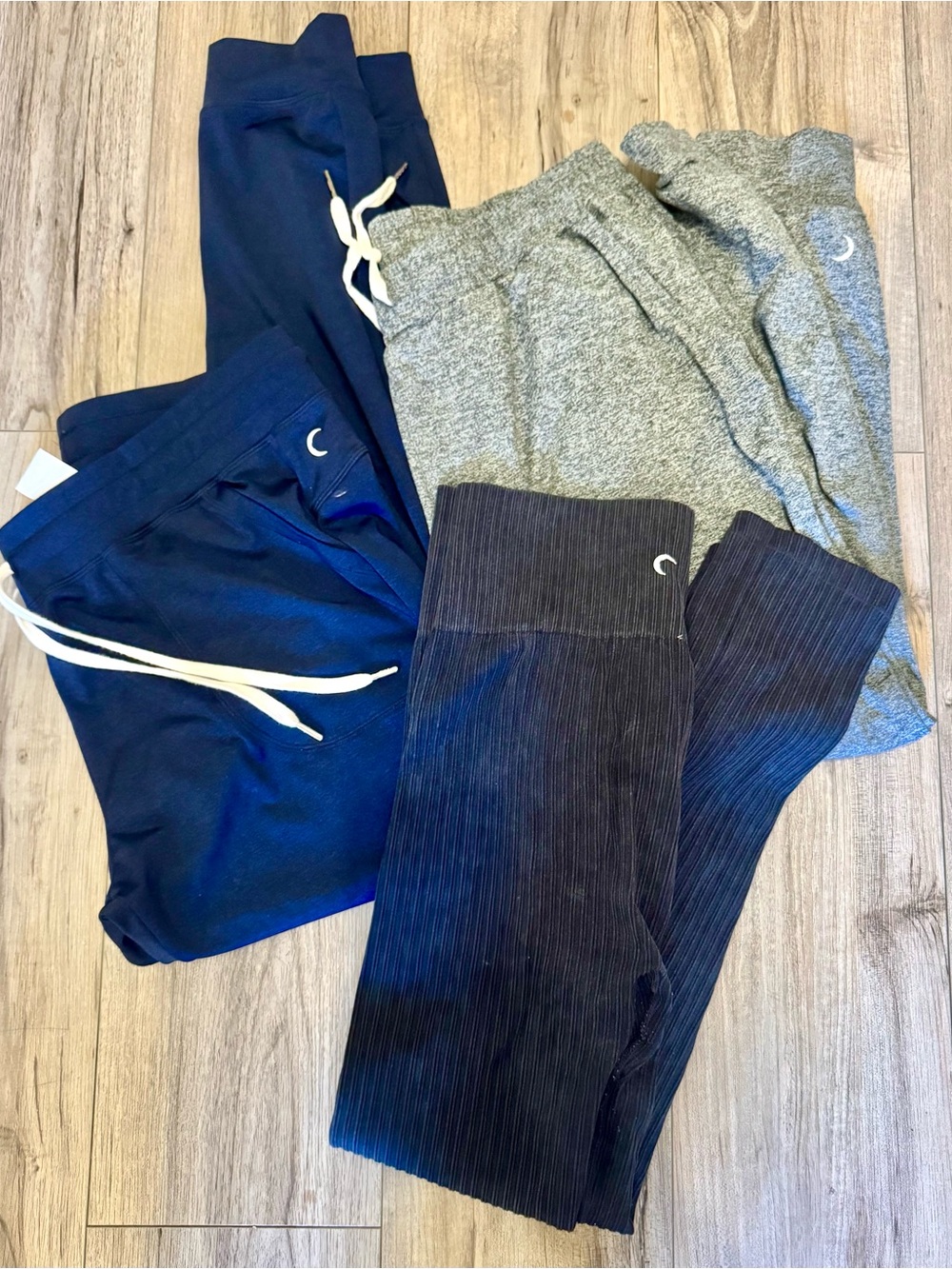 ZYIA Navy and Heather Gray Joggers & Ribbed Leggings Set